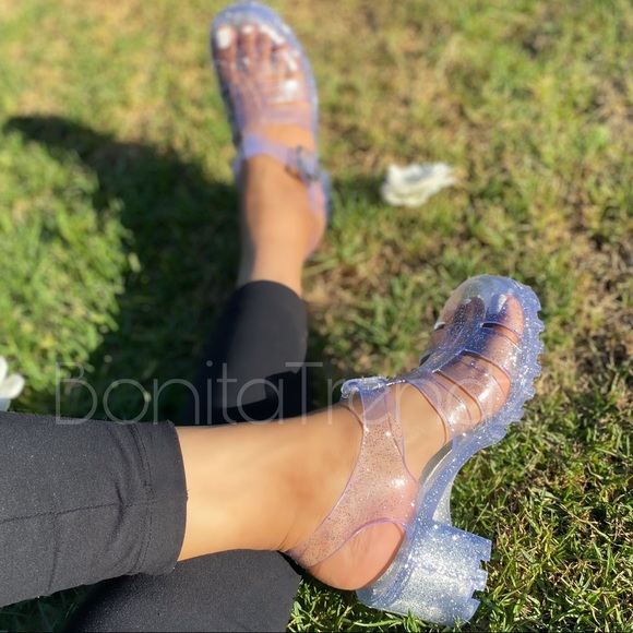 RETRO Clear Glitter Gladiator Caged Jelly Sandals - Picture 3 of 8